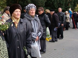 Сестры матроса ДД Александрова Василия Ивановича, приехали из Братска и Ярославля