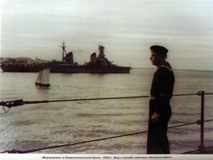 Вид на крейсер "Ворошилов" с борта линкора "Новороссийск" 1954 год.