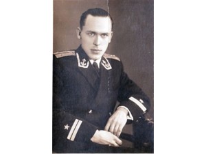 Сергей Федоров, Николаев, 1953-1954гг. КРЛ «Михаил Кутузов» строится