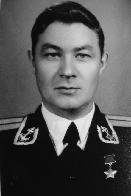 Лаптев Виктор Петрович лейтенант